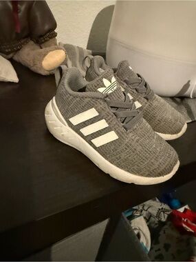 adidas Kids Grey Knit Sneakers with White Stripes